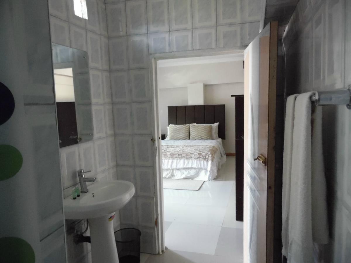 Rugems Executive Lodge 卢萨卡 外观 照片