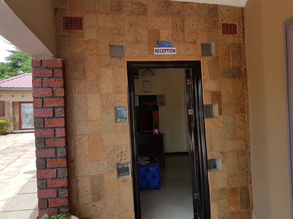Rugems Executive Lodge 卢萨卡 外观 照片