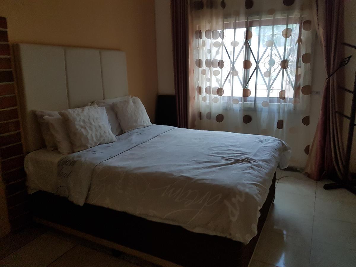 Rugems Executive Lodge 卢萨卡 外观 照片